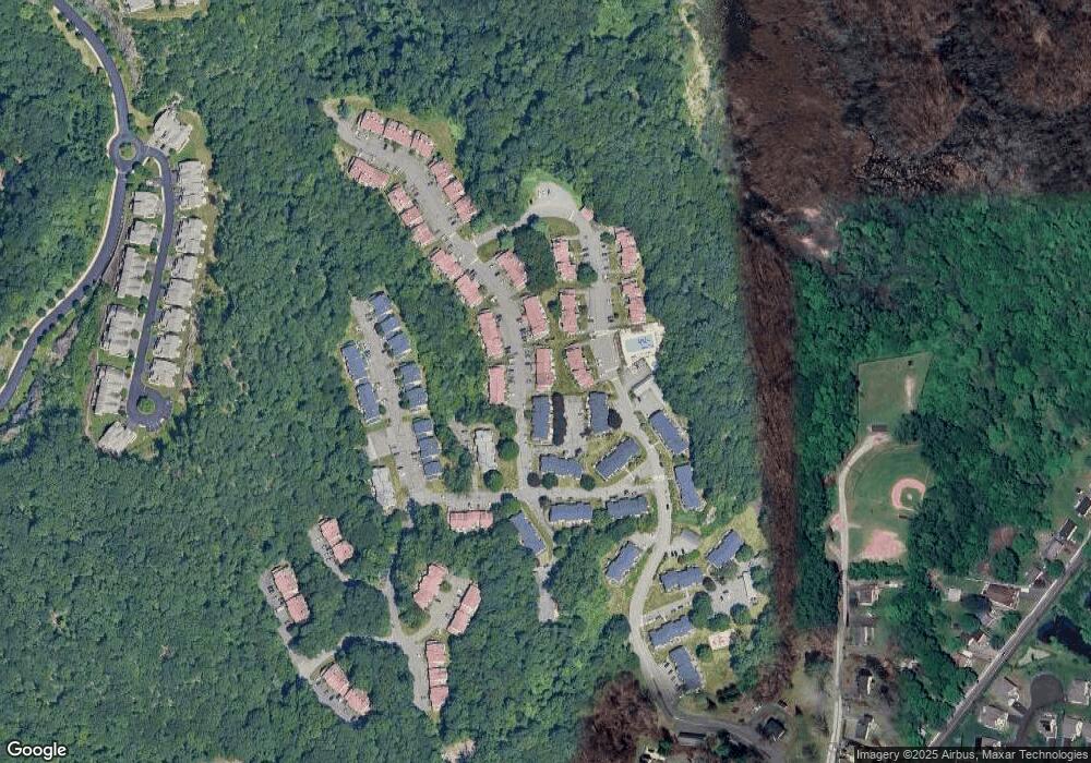 13 Deer Run unit 61, Bethel, CT 06801 - photo 1