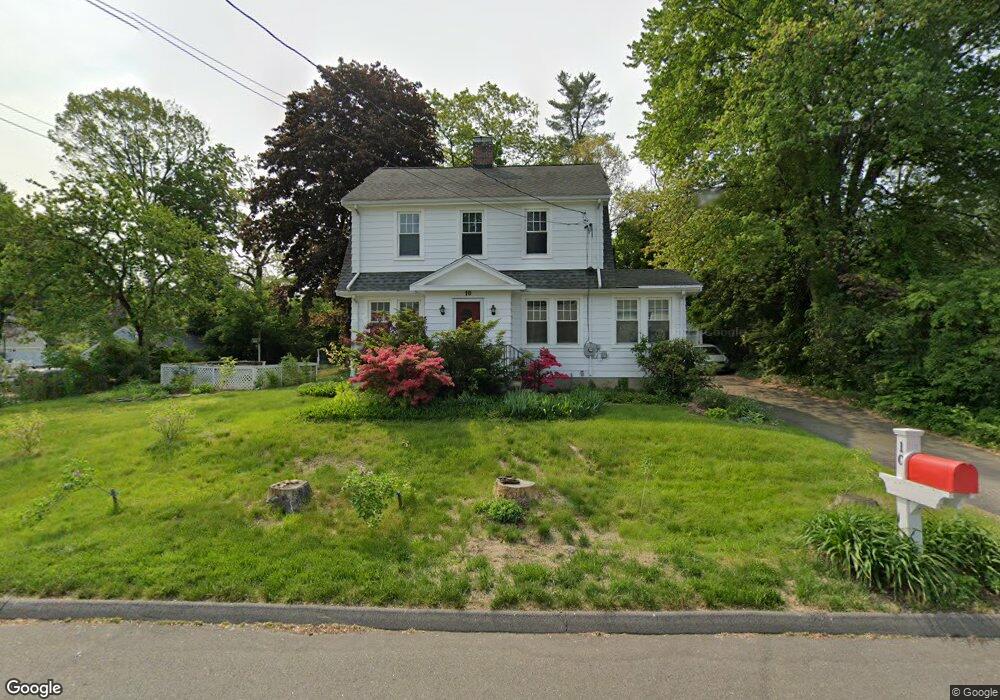 10 Pequonnock Rd, Trumbull, CT 06611 - photo 1