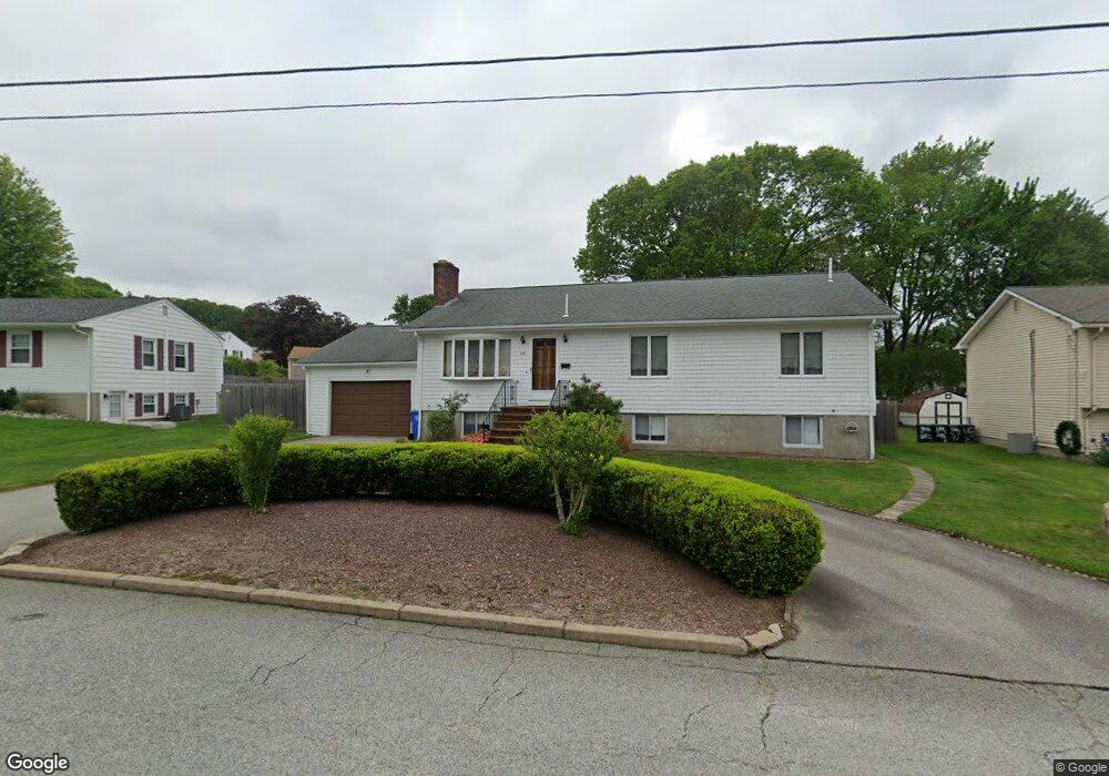 120 Birchwood Dr, Cranston, RI 02920 - photo 1