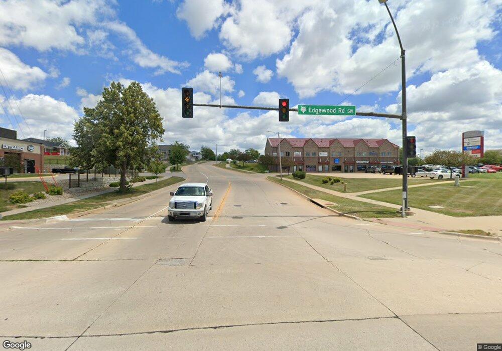 3720 37th Ave SW unit 3720B, Cedar Rapids, IA 52404 - photo 1