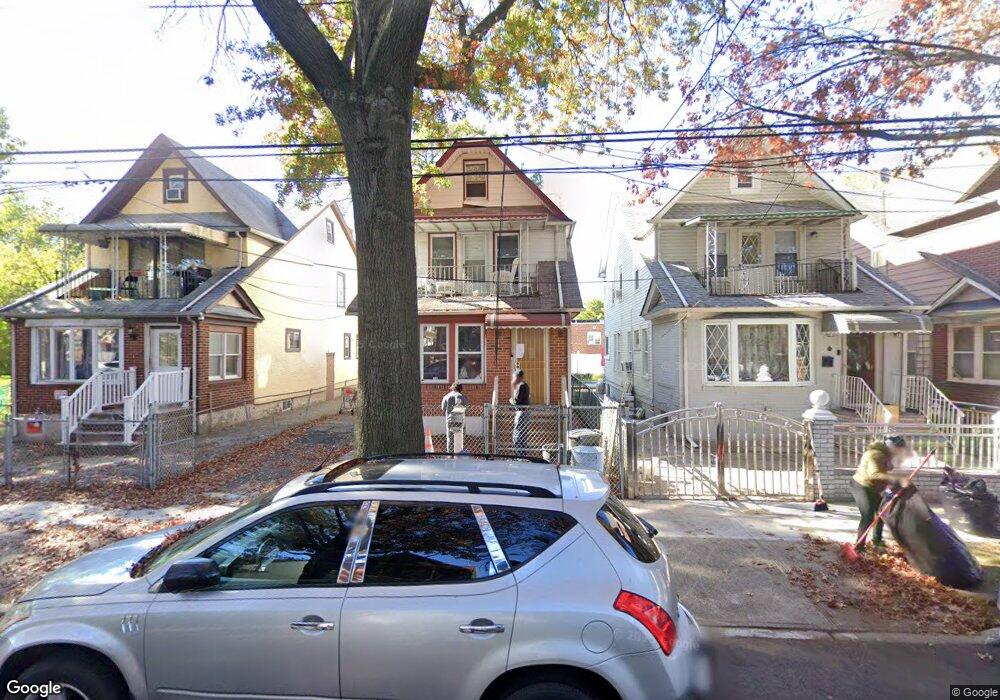 10926 174th St, Jamaica, NY 11433 - photo 1