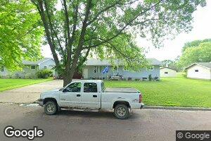 422 N 3rd Ave E, Truman, MN 56088