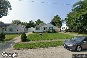 335 E Maywood Ct, Decatur, IL 62526