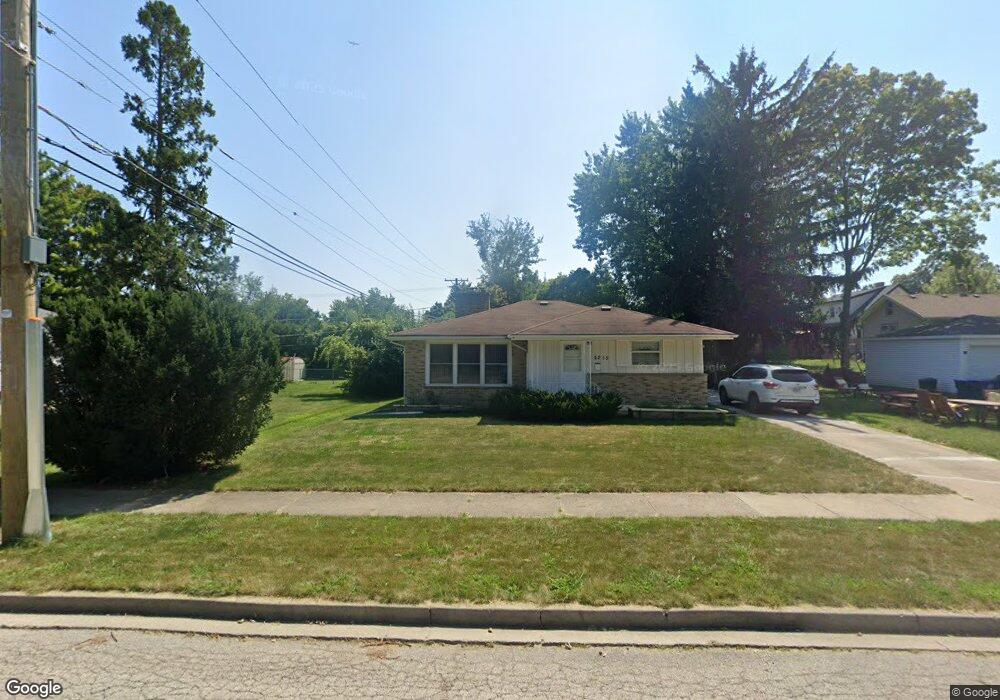 2215 Lloyd Ave, Waukegan, IL 60085 - photo 1