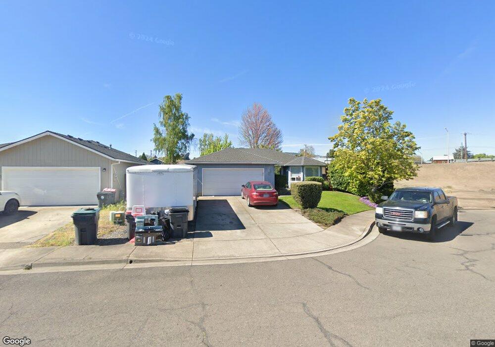 1451 Vista Dr unit 12, Central Point, OR 97502 - photo 1