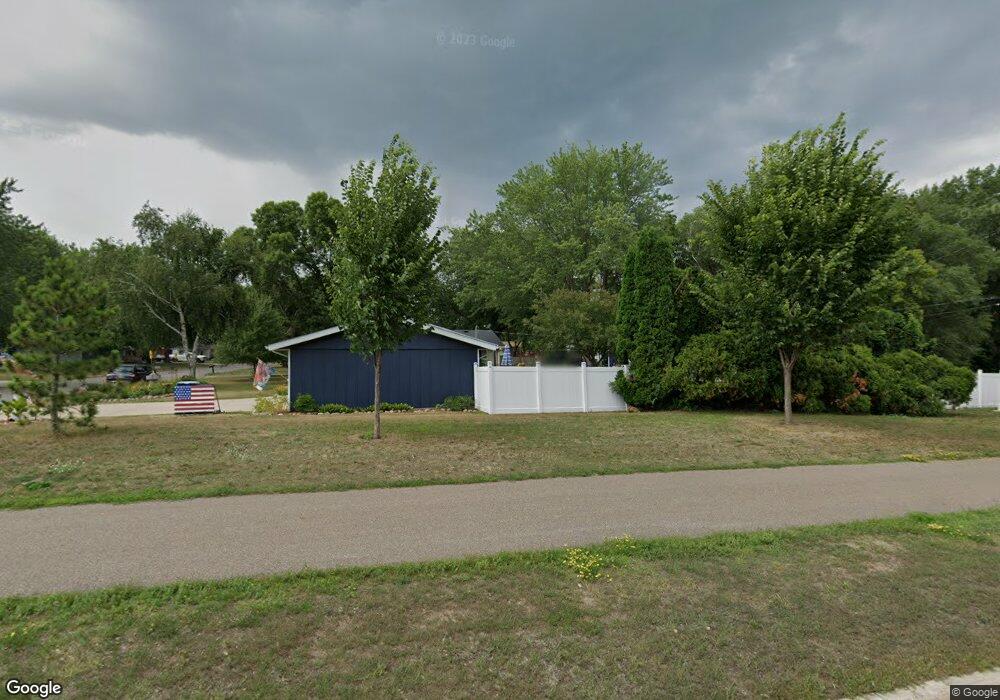 905 2nd St N, Sauk Rapids, MN 56379 - photo 1