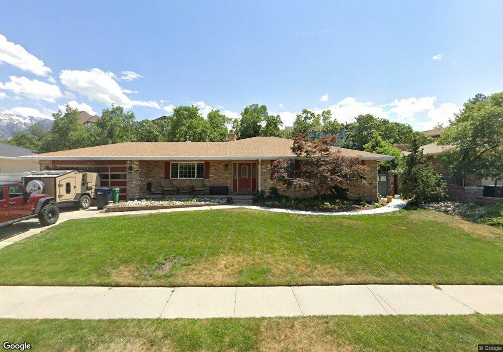 2032 E Johnstone Dr, Sandy, UT 84093 - photo 1
