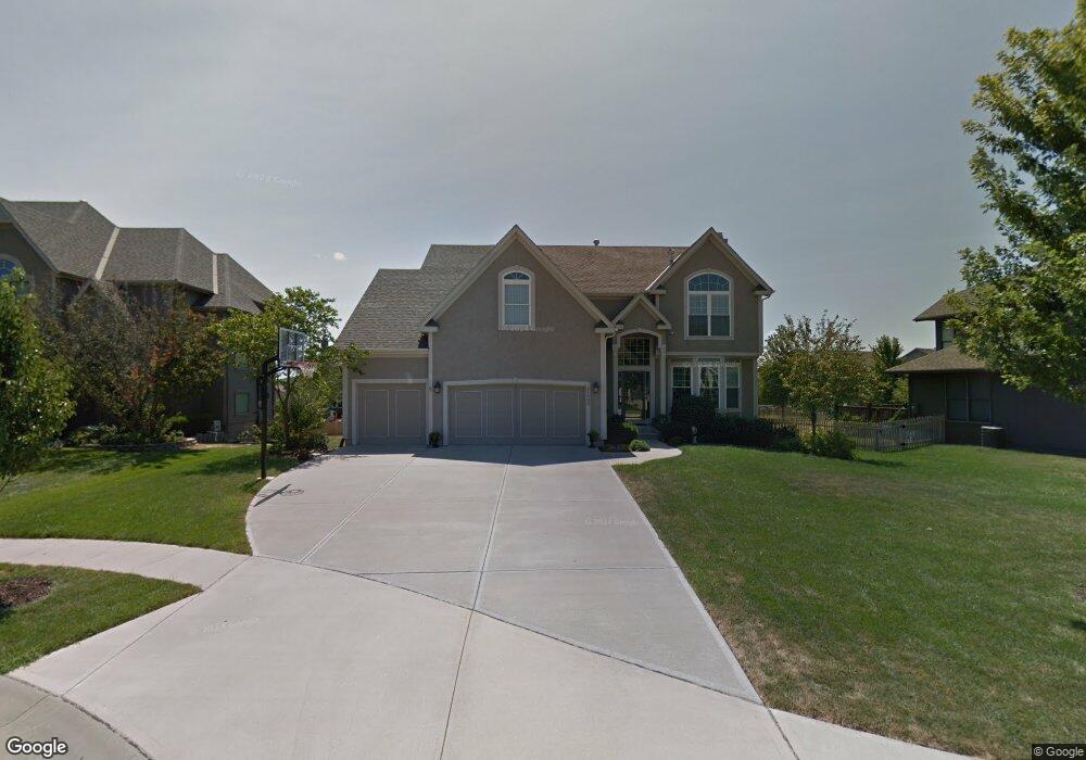 21909 W 56th Terrace, Shawnee, KS 66226 - photo 1