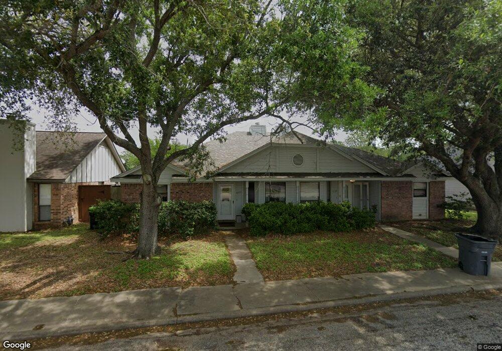 1117 Nichols Ave, Bay City, TX 77414 - photo 1