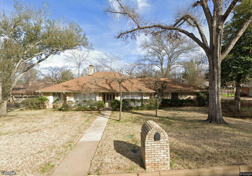 1120 Queenspark St, Tyler, TX 75703 - photo 1