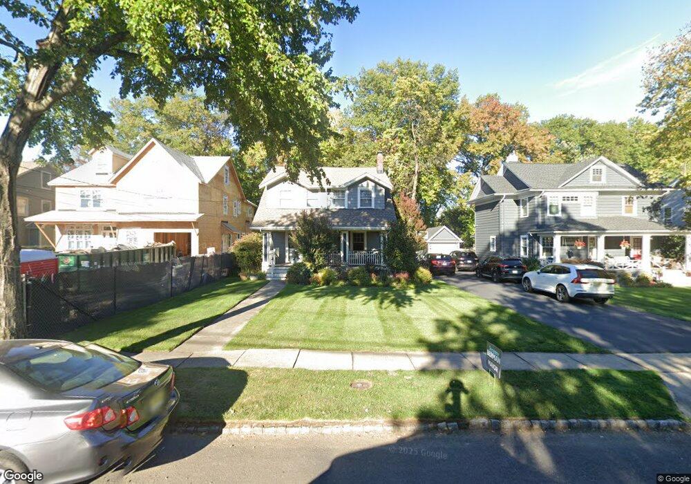 728 Embree Crescent, Westfield, NJ 07090 - photo 1