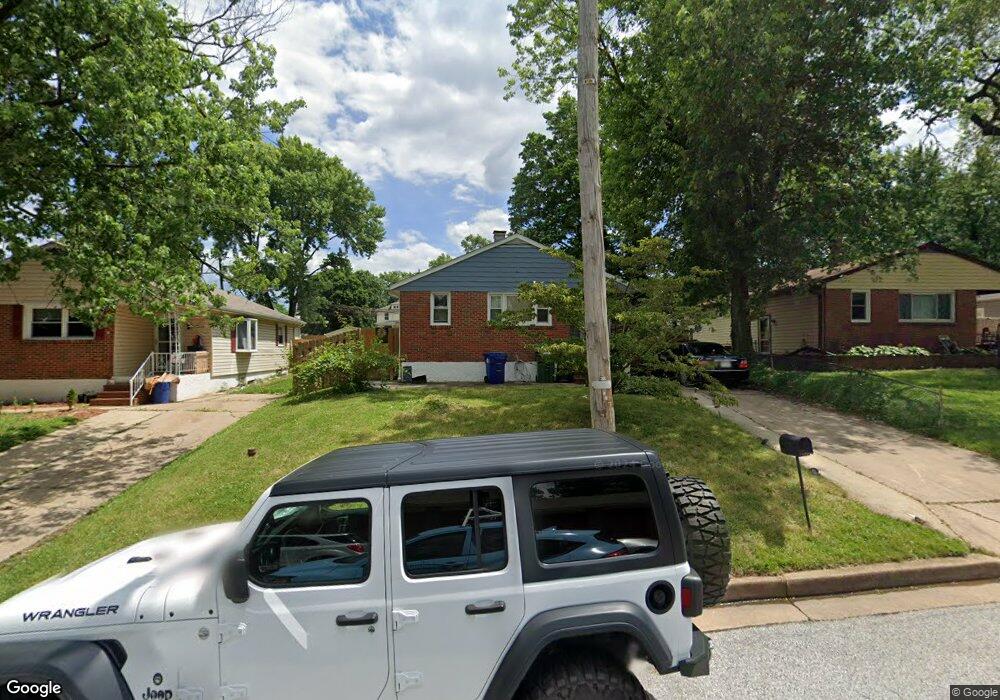 3207 Lily Ave, Halethorpe, MD 21227 - photo 1