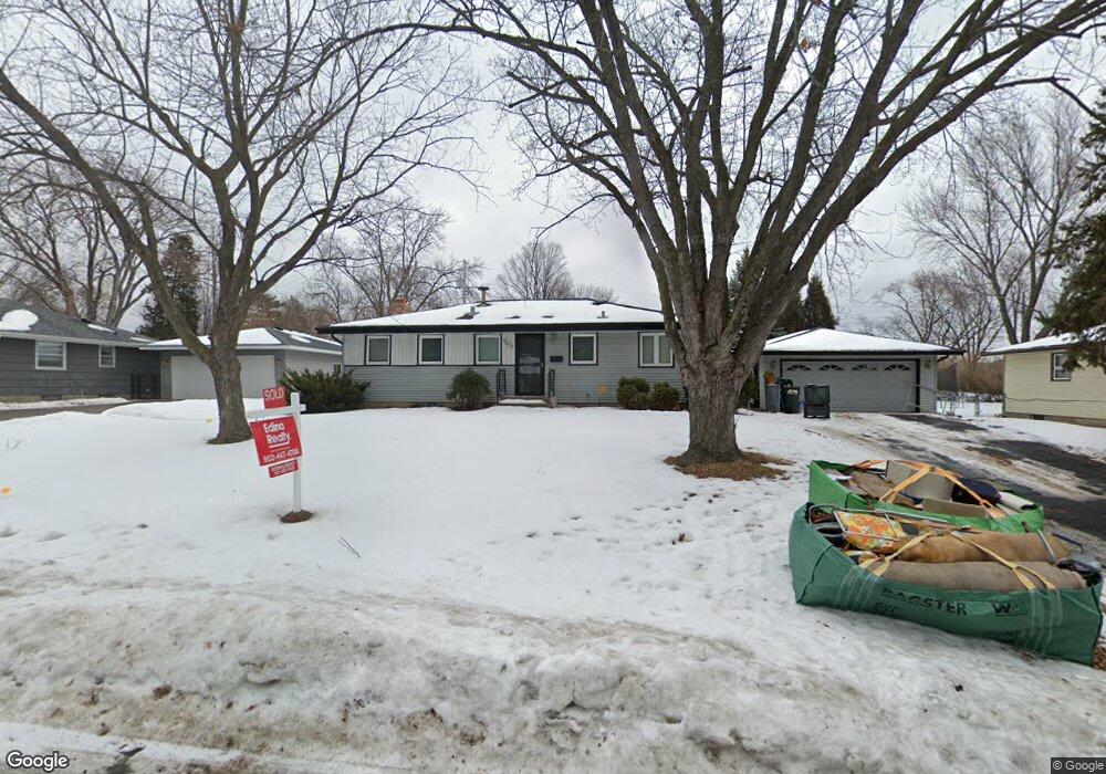 8933 Bryant Ave S, Bloomington, MN 55420 - photo 1