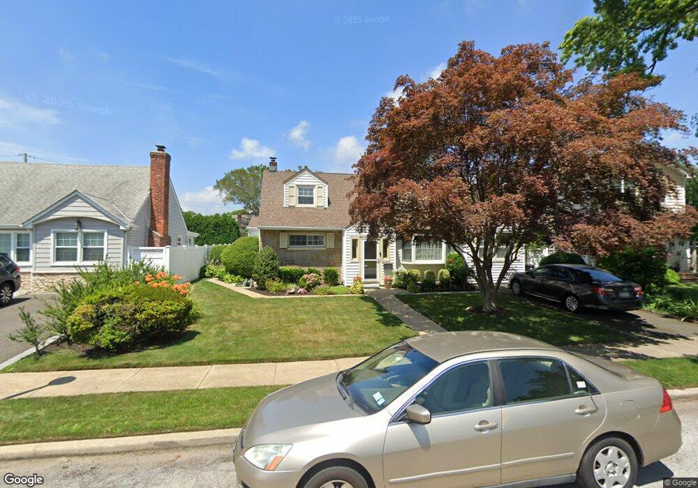 2309 Howes St, Merrick, NY 11566 - photo 1