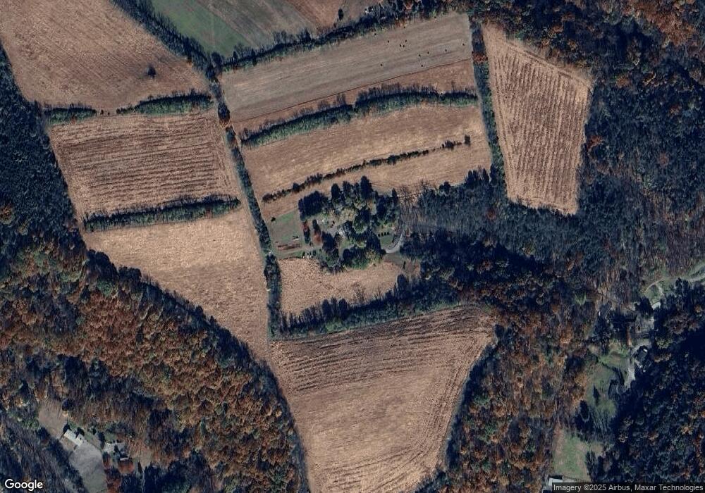 7910 Little Creek Rd, Bangor, PA 18013 - photo 1