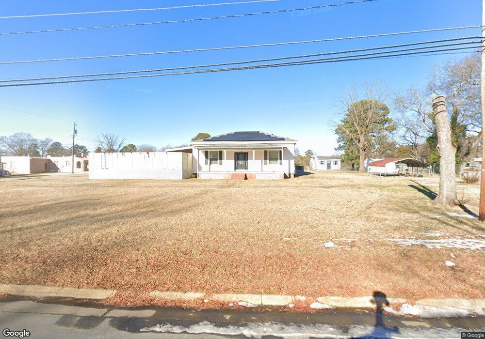 1210 W 10th St, Roanoke Rapids, NC 27870 - photo 1
