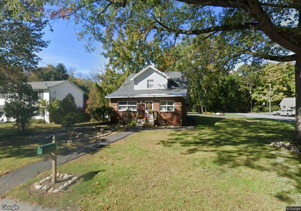 225 Fairfax Ave, Schenectady, NY 12304 - photo 1