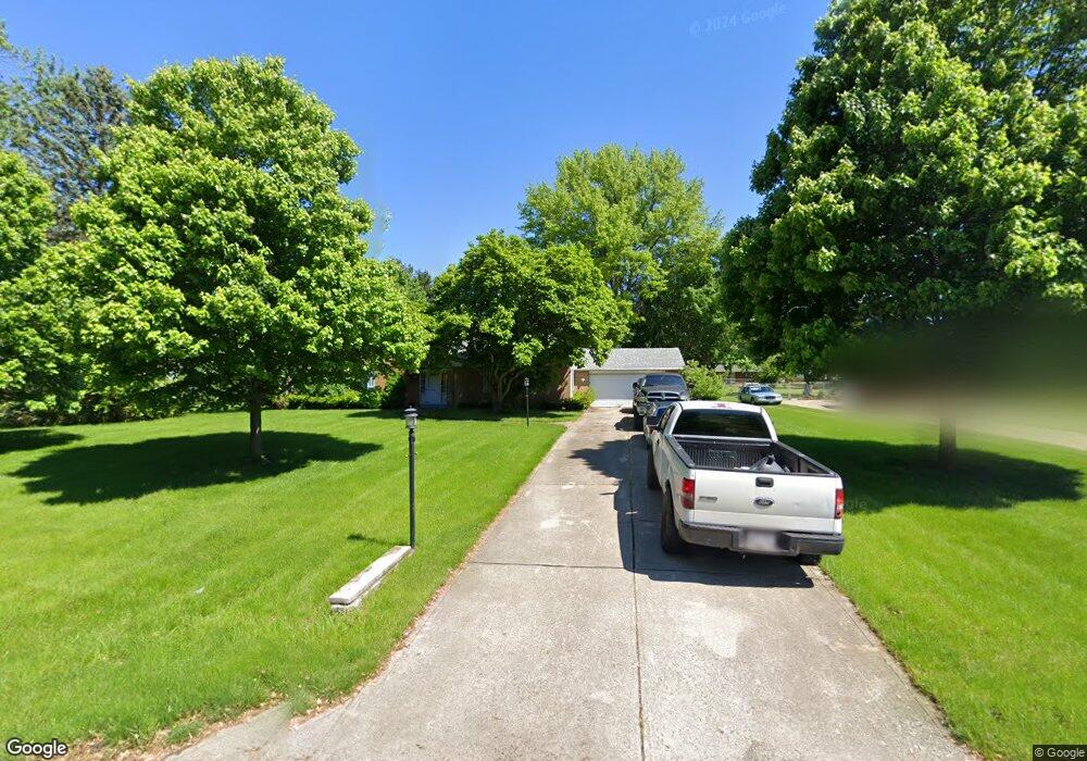 4574 Walburn Rd, Columbus, OH 43232 - photo 1