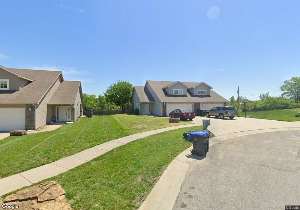 4426 SE Oakview Ct, Topeka, KS 66609 - photo 1