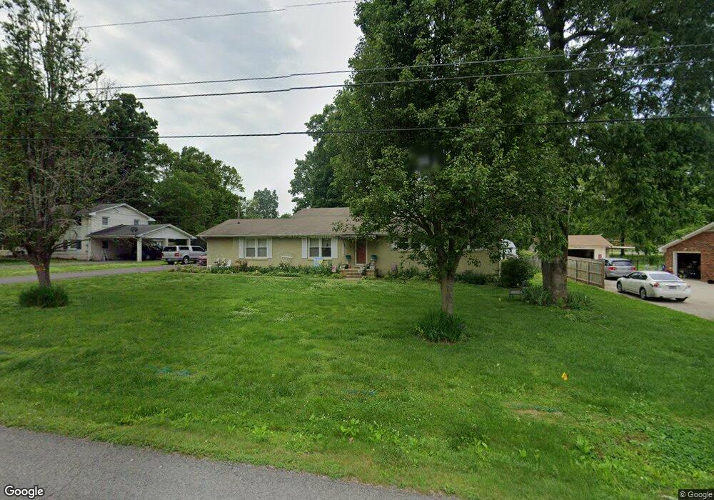 204 Tremont Dr, Shelbyville, TN 37160 - photo 1