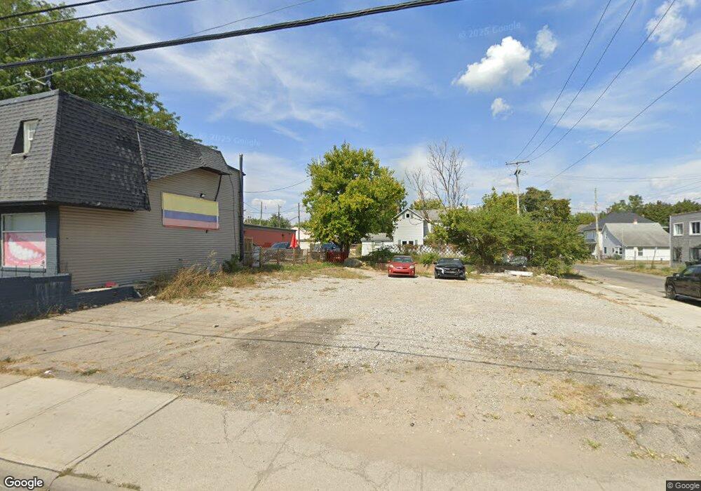 2756 Sullivant Ave, Columbus, OH 43204 - photo 1