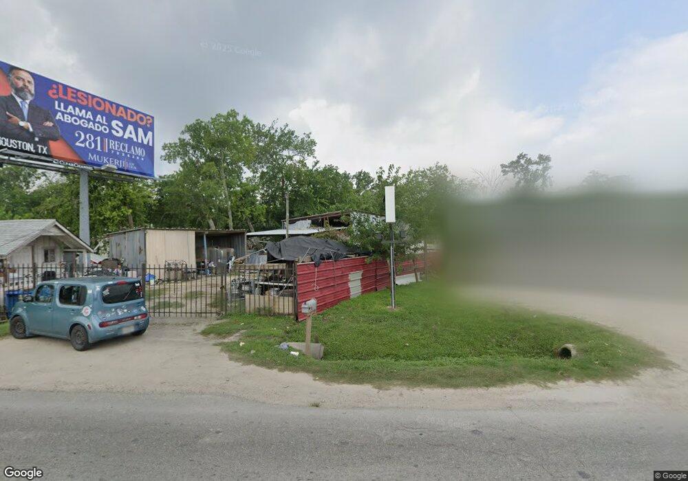 10931 Aldine Westfield Rd, Houston, TX 77093 - photo 1