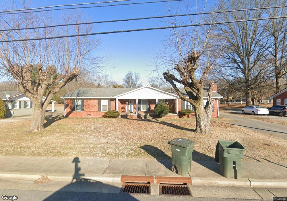806 S Broadway St, Portland, TN 37148 - photo 1