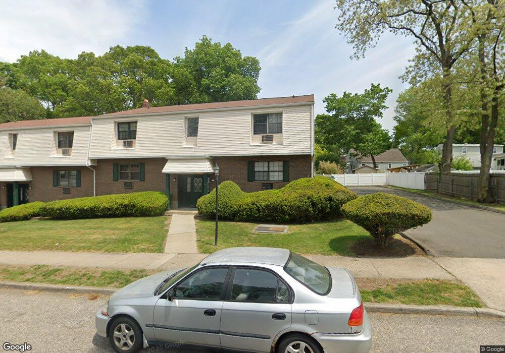 38 Enid St unit C, Bridgeport, CT 06606 - photo 1