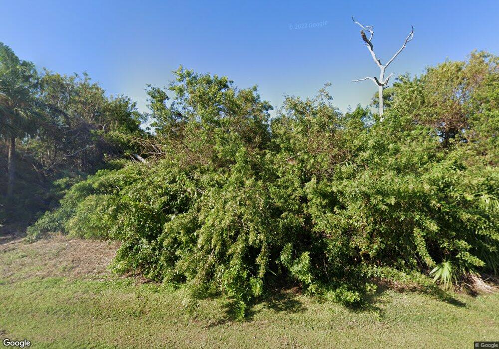 751 S Fischer Cir, Sebastian, FL 32958 - photo 1