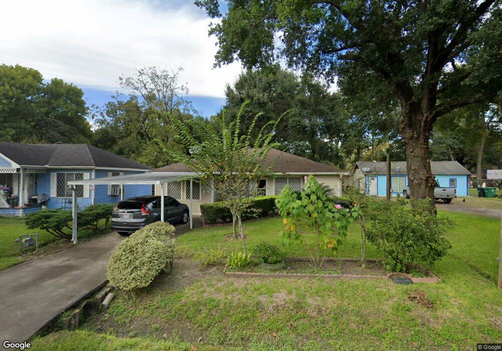 205 Luther St, Houston, TX 77076 - photo 1