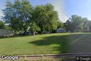 425 E 10th St, Horton, KS 66439