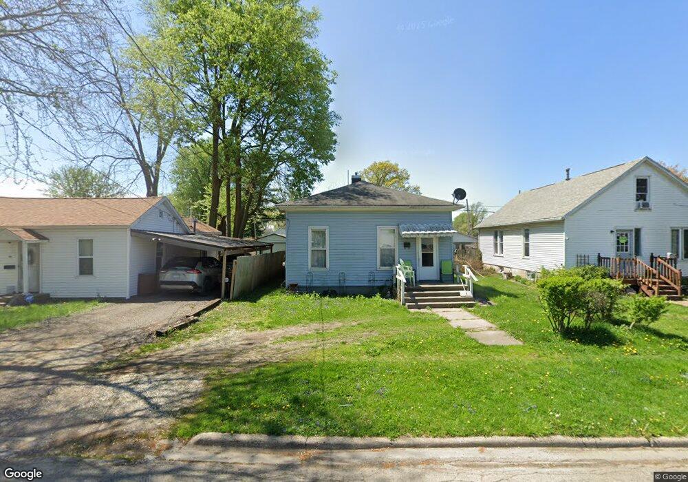 413 Decatur St, Lincoln, IL 62656 - photo 1