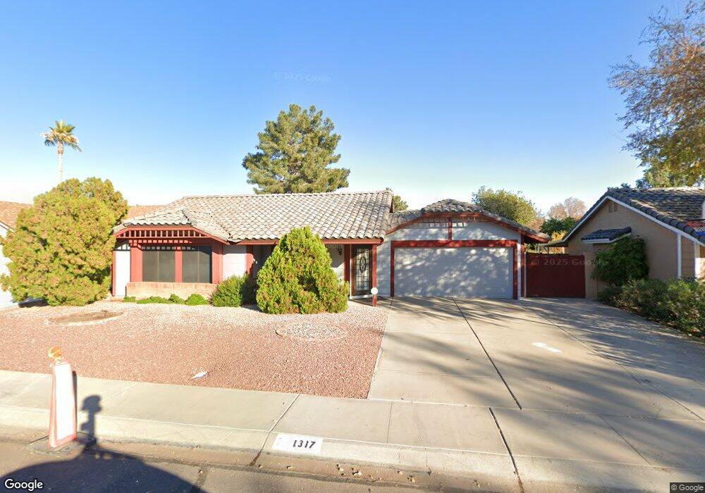 1317 N Cambridge St, Chandler, AZ 85225 - photo 1