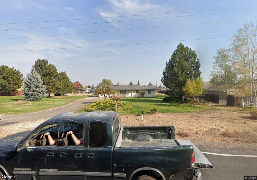 61668 Pettigrew Rd, Bend, OR 97702 - photo 1