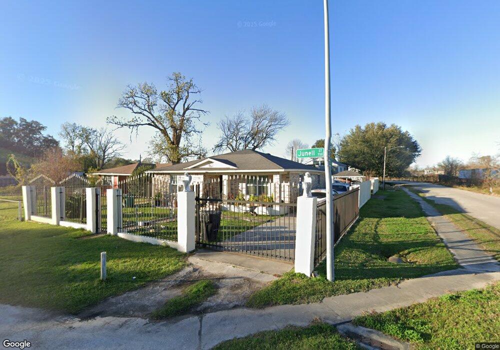 750 Junell St, Houston, TX 77088 - photo 1