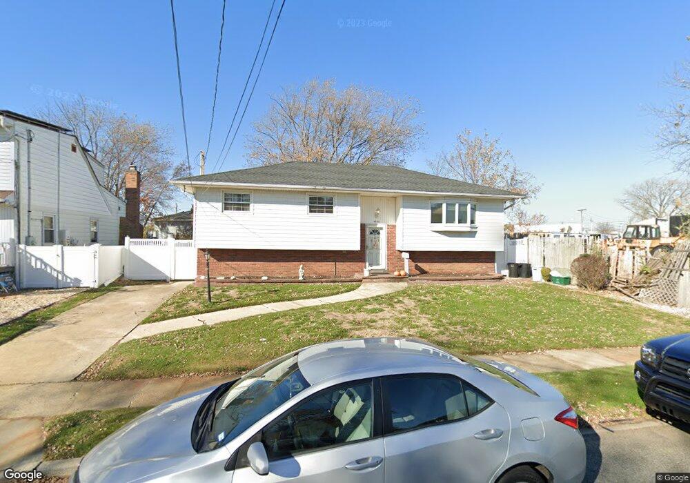 4050 Massachusetts Ave, Island Park, NY 11558 - photo 1