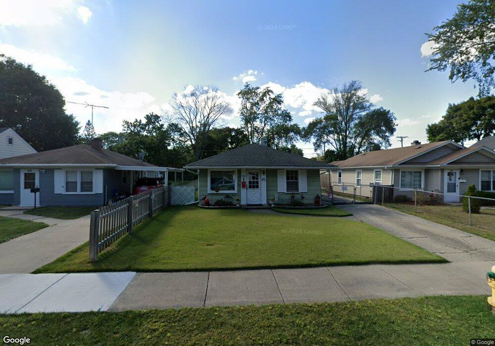 636 Judge Ave, Waukegan, IL 60085 - photo 1