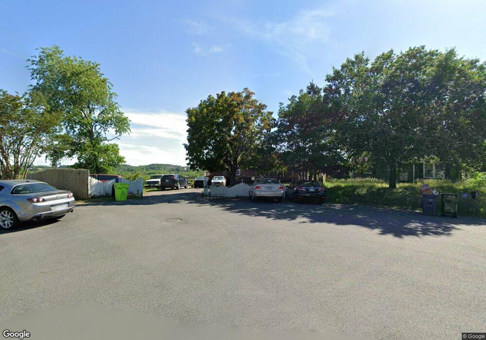 16210 Crest Ct, Woodbridge, VA 22191 - photo 1