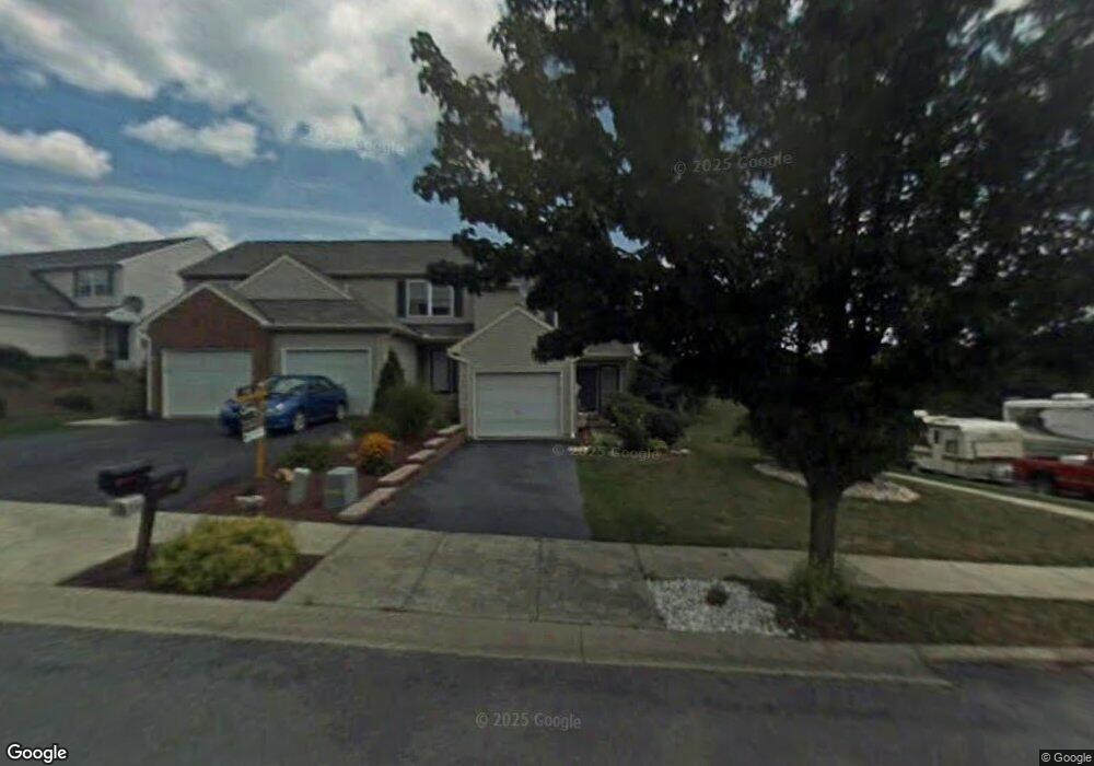 13 Red Tail Ct, Hamburg, PA 19526 - photo 1