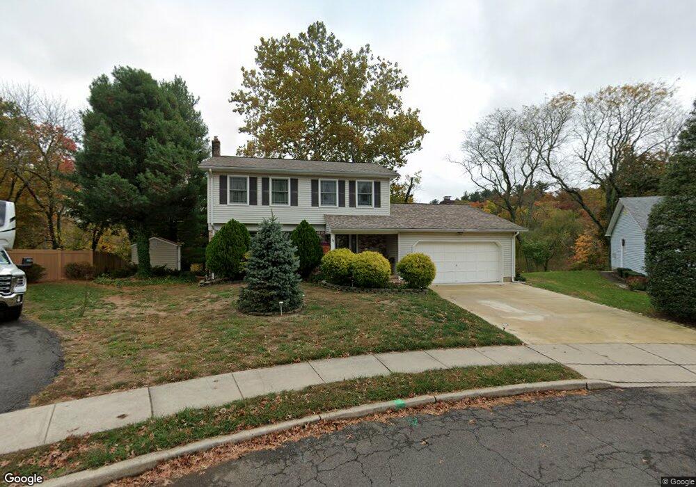 28 Hixon Dr, Burlington, NJ 08016 - photo 1