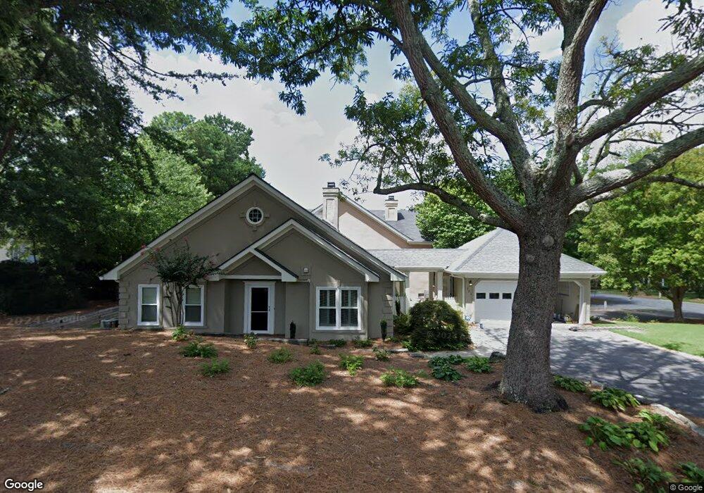 721 Olde Towne Ln, Marietta, GA 30068 - photo 1