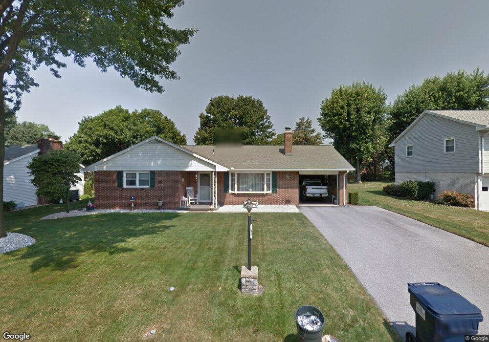 831 W Elm St, Palmyra, PA 17078 - photo 1