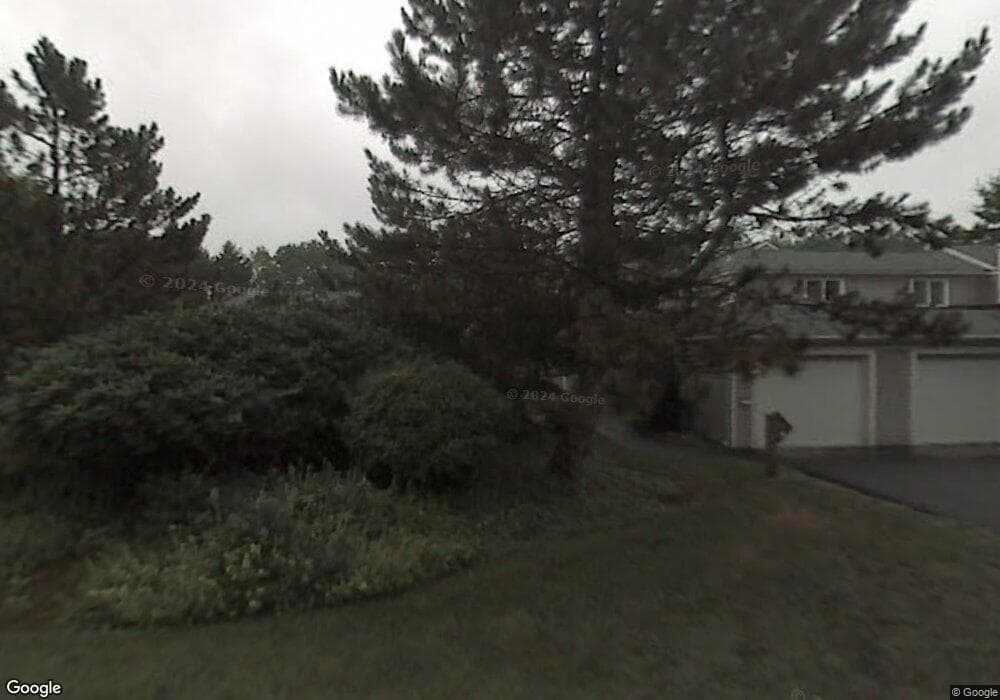 88 Walden Pond Dr, Nashua, NH 03064 - photo 1