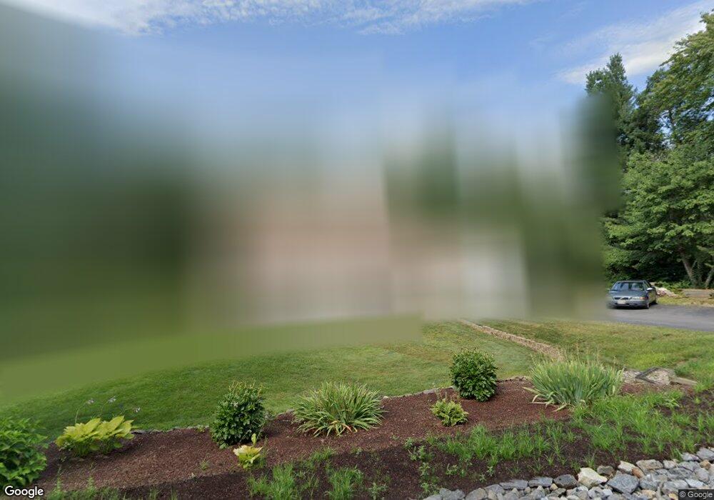 13 Alan Cir, Londonderry, NH 03053 - photo 1