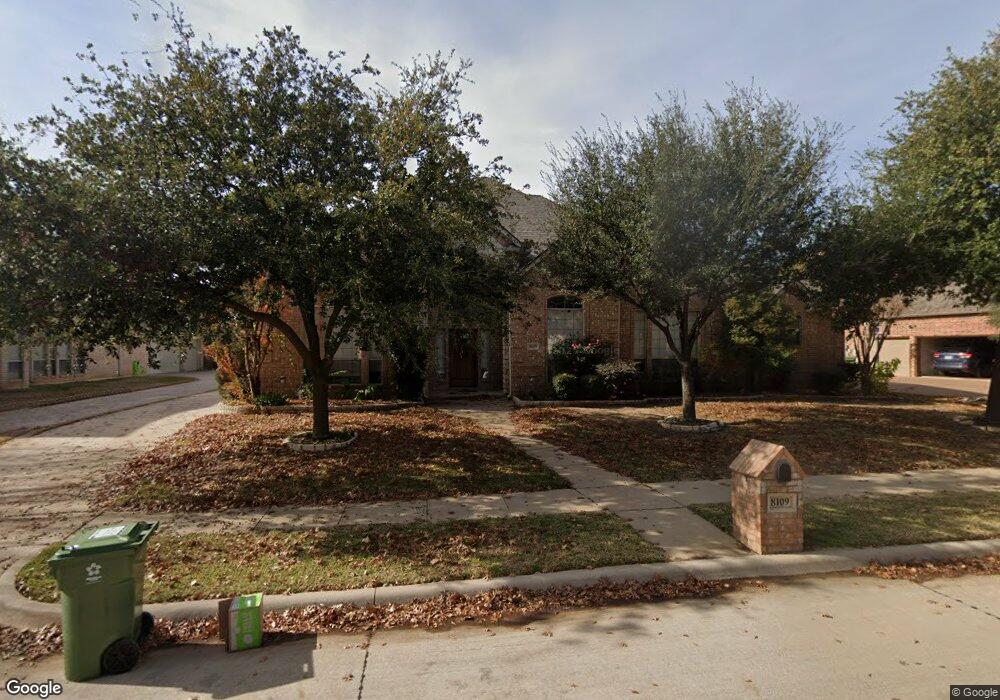 8109 Thornwood Dr, North Richland Hills, TX 76182 - photo 1
