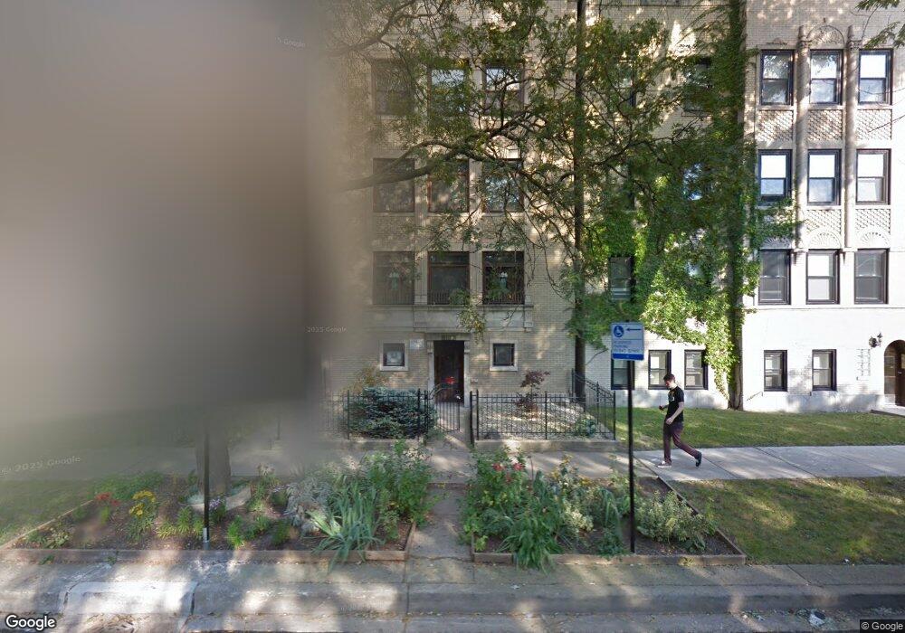 6107 N Washtenaw Ave unit 3, Chicago, IL 60659 - photo 1