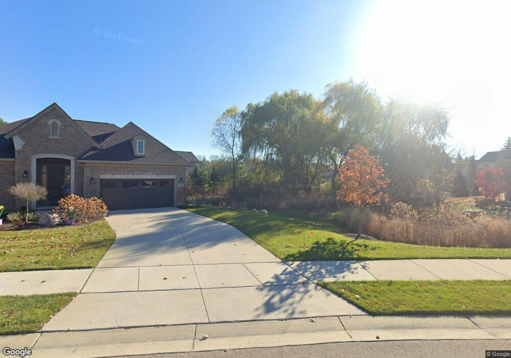 6823 Heirloom Cir, West Bloomfield Township, MI 48322 - photo 1