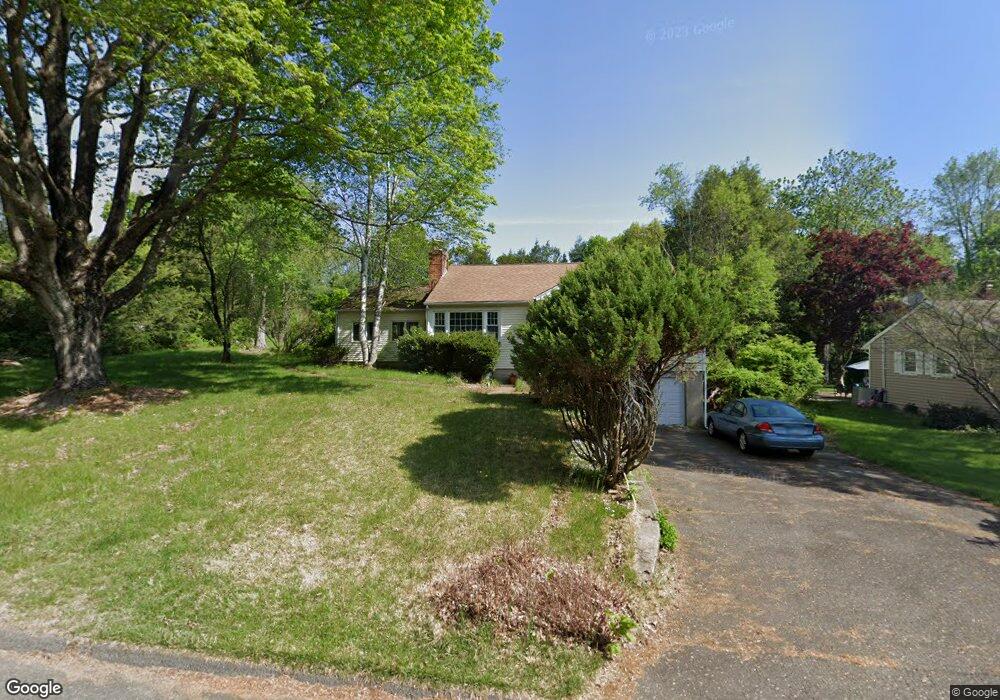 34 Meadow Rd, Trumbull, CT 06611 - photo 1