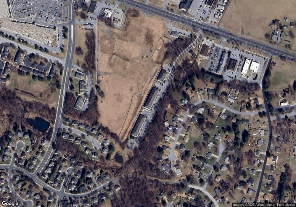 1597 Homeland Dr unit 2B, Sykesville, MD 21784 - photo 1