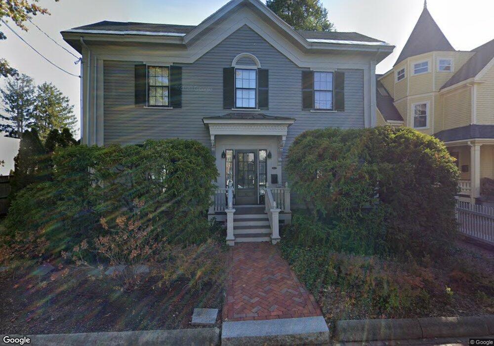 10 Hollis St, Cambridge, MA 02140 - photo 1